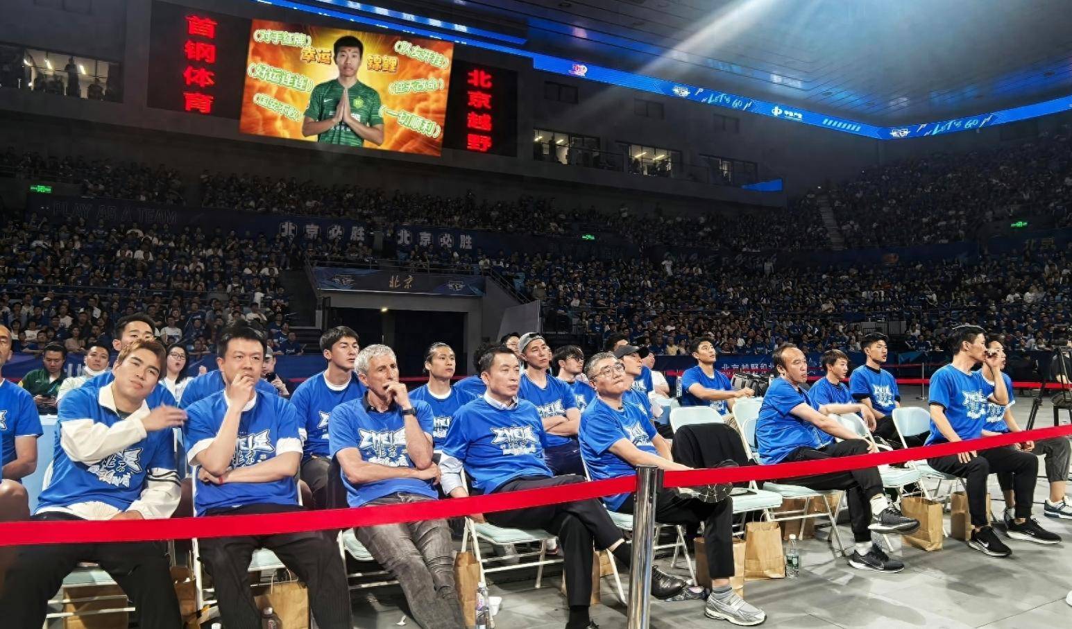 爱游戏体育官方网站包含北京首钢发布备战花絮；今夜篮板制胜；中超任务艰巨；年轻球员得到机会的词条